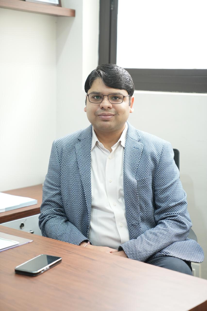 Plastic surgery consultation with Dr. Saurabh Garg